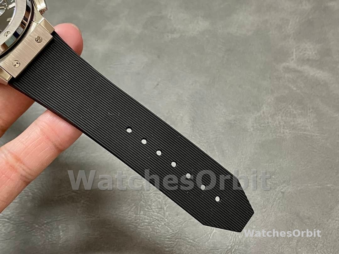 Hublot Classic Fusion 521.NX.1170.RX 45MM Mens