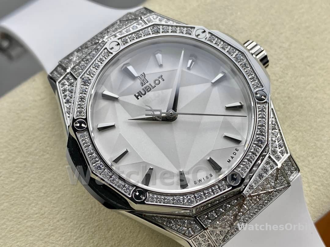 Hublot Classic Fusion 550.NS.2200.RW.1604.ORL20 40mm