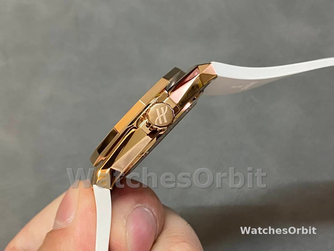 Hublot Classic Fusion 550.OS.2200.RW.ORL20 40MM