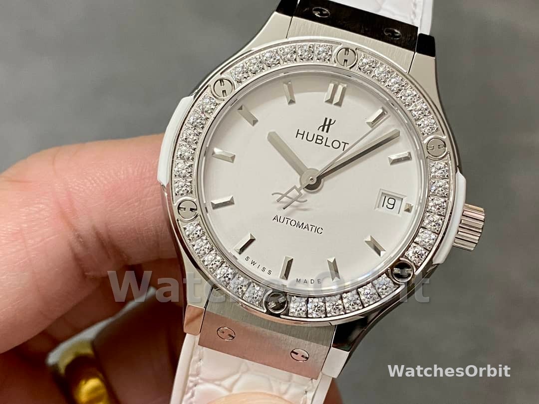 Hublot Classic Fusion Automatic 542.NE.2010.LR.1204