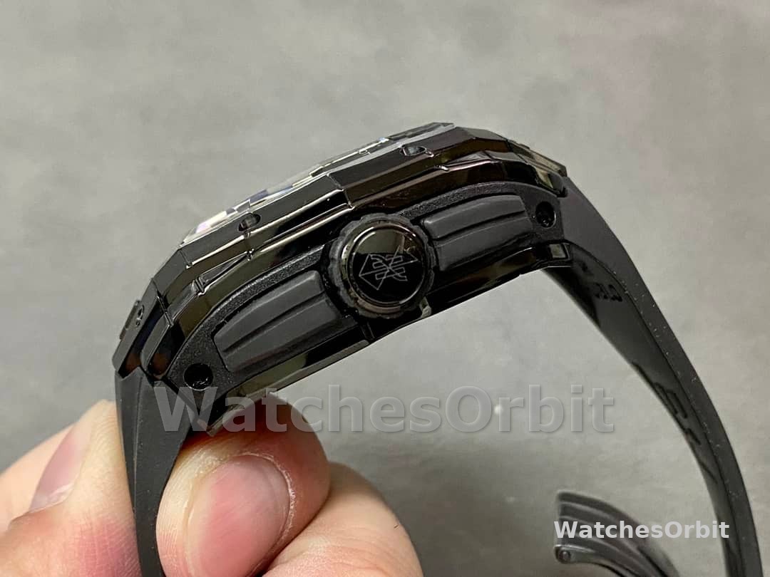 Hublot Spirit Of Big Bang 648.CX.0114.RX.MXM23 Replica Watch