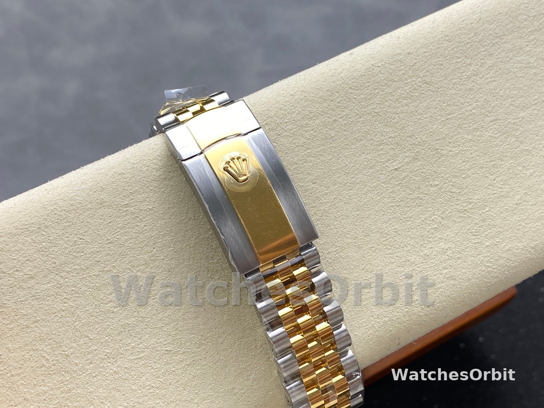 Rolex Datejust 126233 White MOP Diamond Dial Fluted Bezel 36MM Unisex Replica Watch