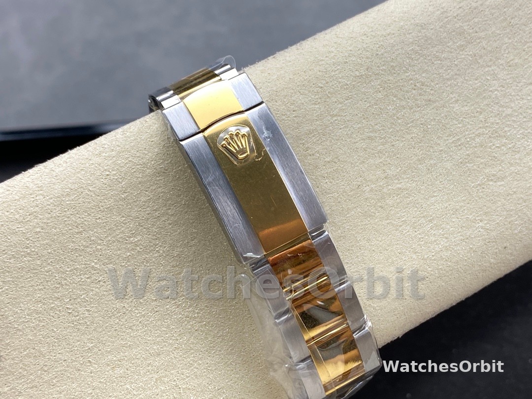Rolex Datejust 126333 0009 Champagne Index Oyster 41mm Two Tone Steel