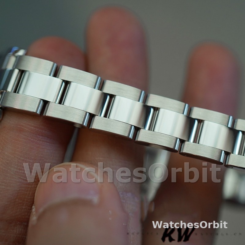 Rolex Datejust 179160 Oyster Bracelet Sunbeam Black Roman Dial 26MM Lady Replica Watch