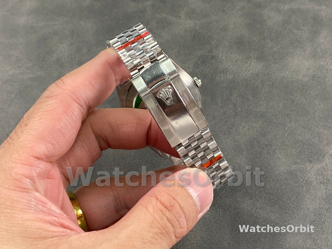 Rolex Datejust II 116334 Silver Diamond Dial 41mm Mens Replica Watch