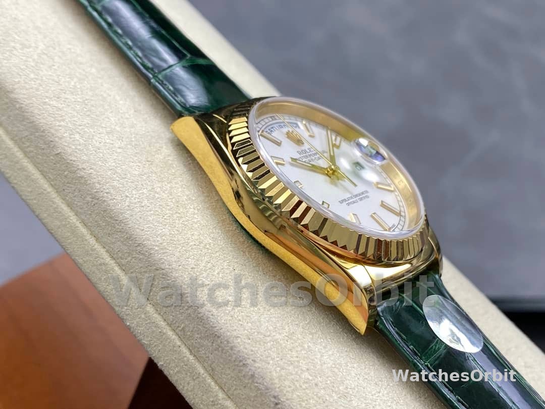 Rolex Day Date 36 White Dial 118135 0123 Green Leather Watch