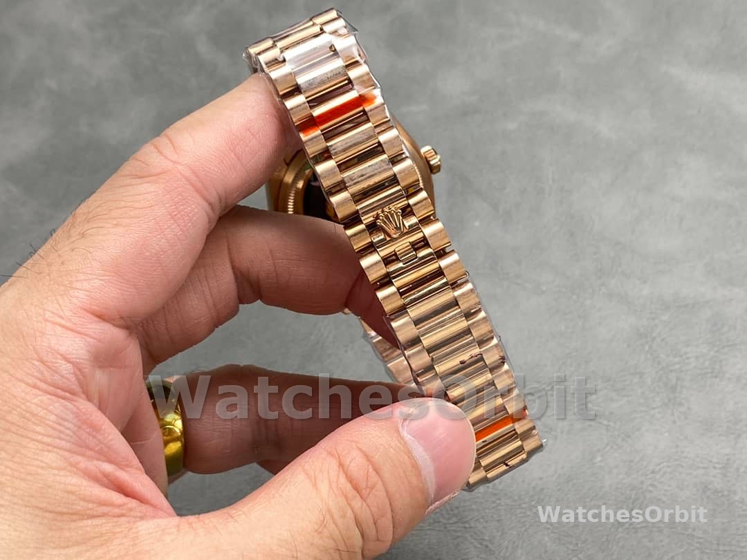 Rolex Day Date 36mm Everose Gold 128235 0070 White Roman