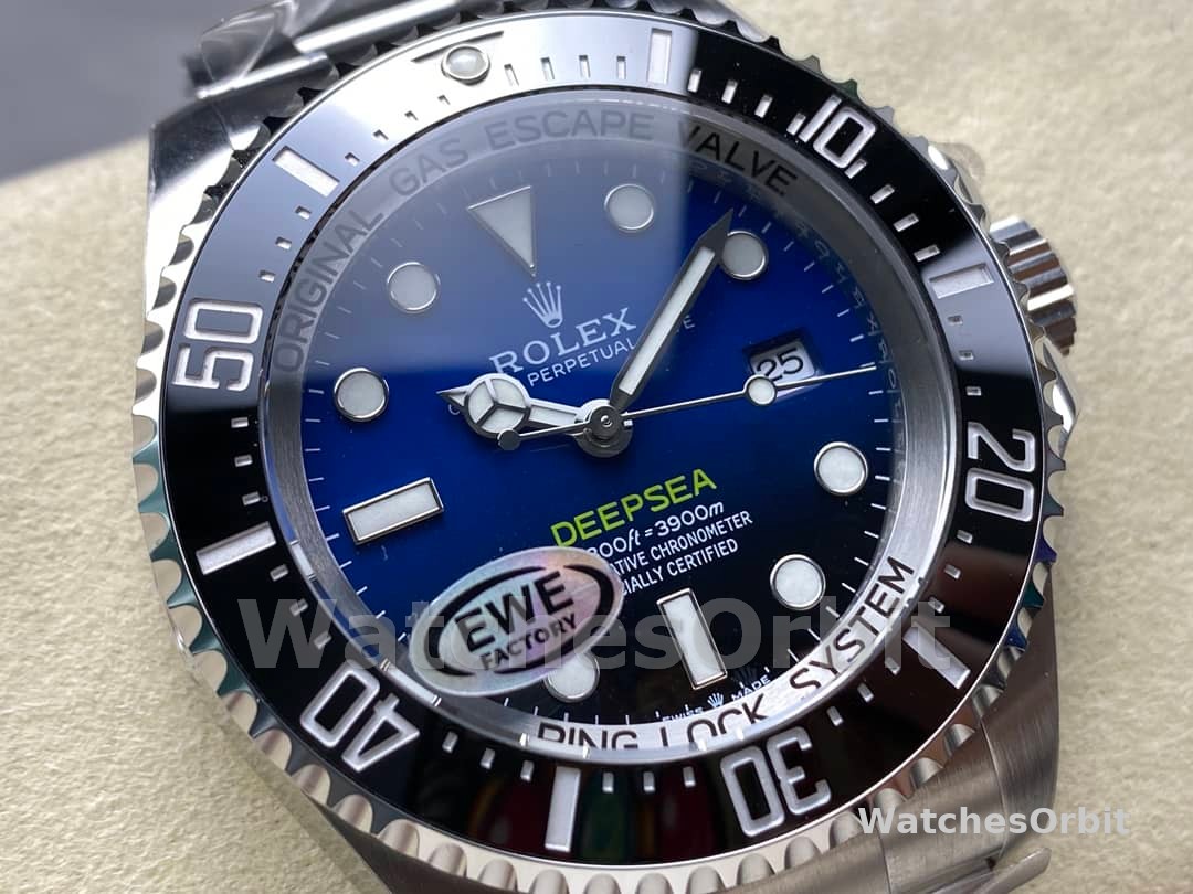 Rolex Sea-Dweller Deepsea 136660 0005 Stainless Steel Black Blue Dial 44MM Mens Replica Watch