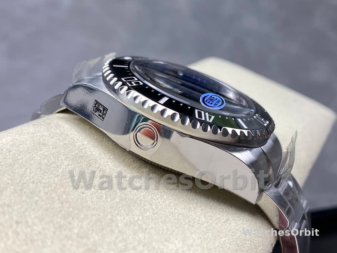 Rolex Sea-Dweller Deepsea 136660 0005 Stainless Steel Black Blue Dial 44MM Mens Replica Watch
