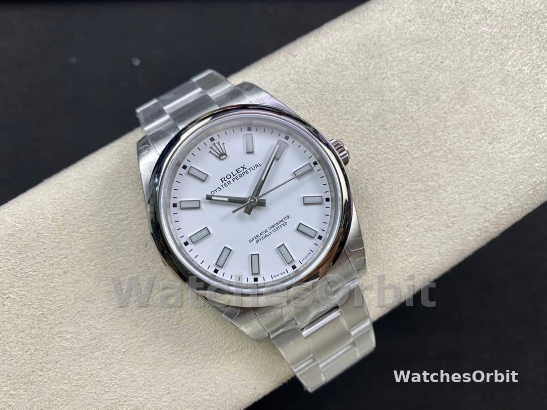 Rolex Oyster Perpetual 114300 White Dial 39mm Mens Replica Watch