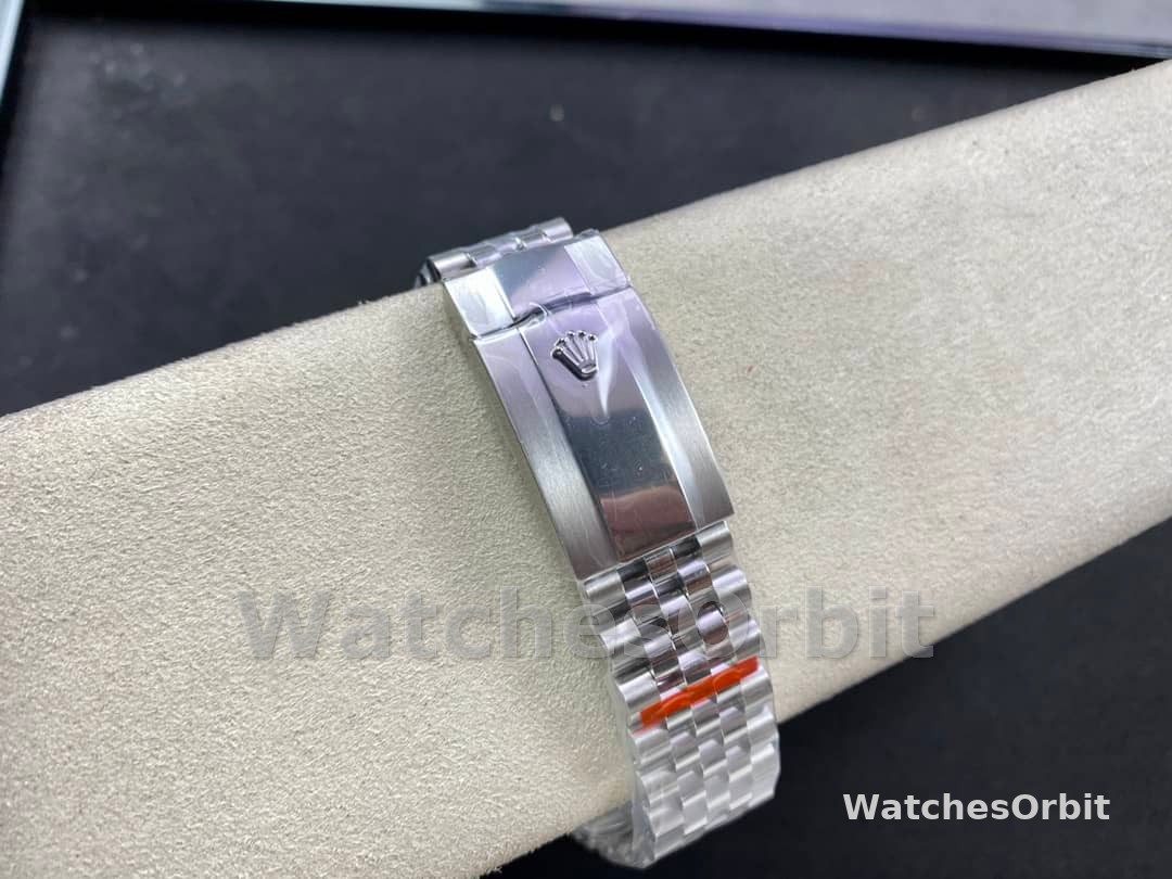 Rolex Sky Dweller 42 White Dial Fluted Bezel M336934 0004 Men's Watch