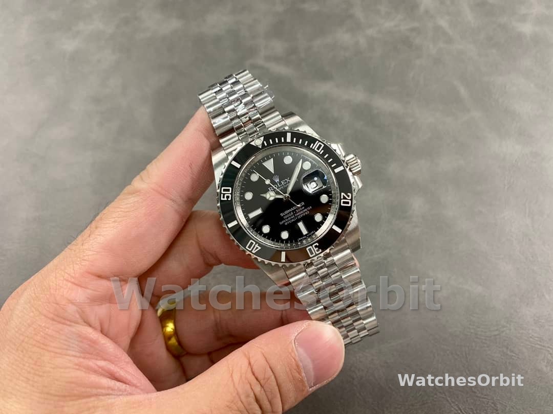 Rolex Submariner 41 Black Dial Fluted Bezel Jubilee 126610LN Men's Watch